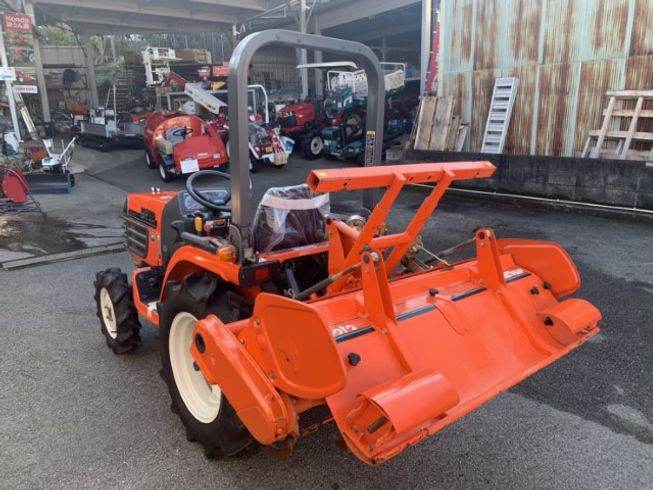 トラクター B72MABSP 写真２